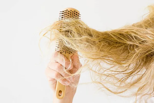 Các liệu pháp phục hồi tóc hư tổn do nhiệt chuyên sâu tại salon