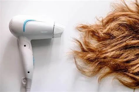 Chế độ ăn uống và sinh hoạt không lành mạnh