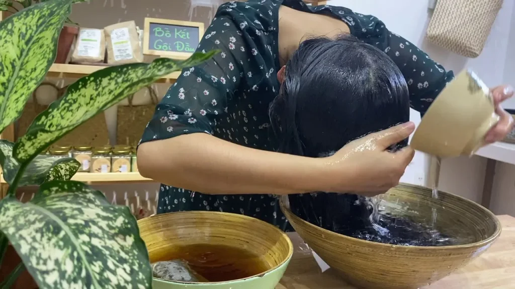Chia sẻ kinh nghiệm thực tế: Gội đầu bằng bồ kết và những câu chuyện "thay đổi" mái tóc