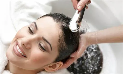 Tại sao tóc cần được chăm sóc đặc biệt sau khi tẩy?