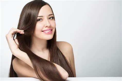 Tinh dầu dưỡng tóc là gì và tại sao nó lại "thần kỳ" đến vậy?